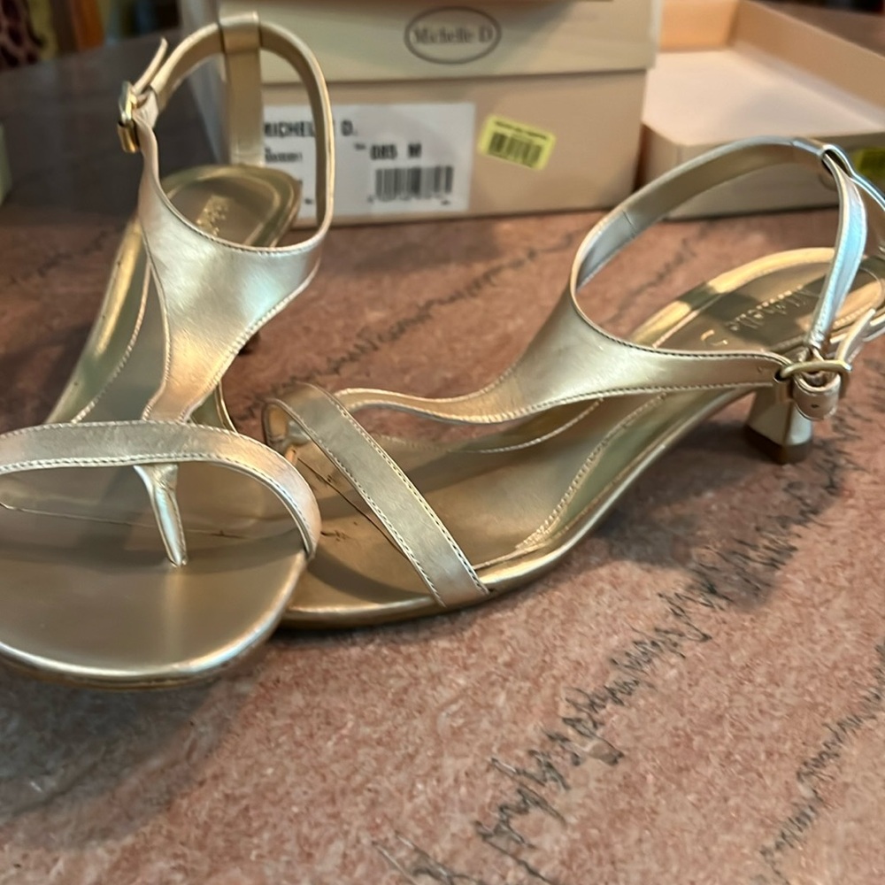 Michelle D sandals in gold 8-1/2M